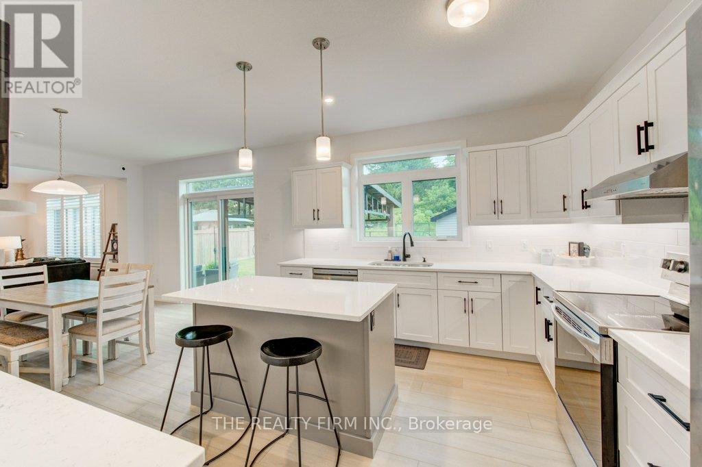 36 White Tail Path Property Photo 17