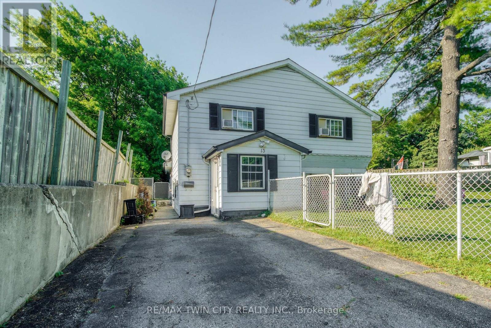 13 Brooklyne Road Property Photo 2