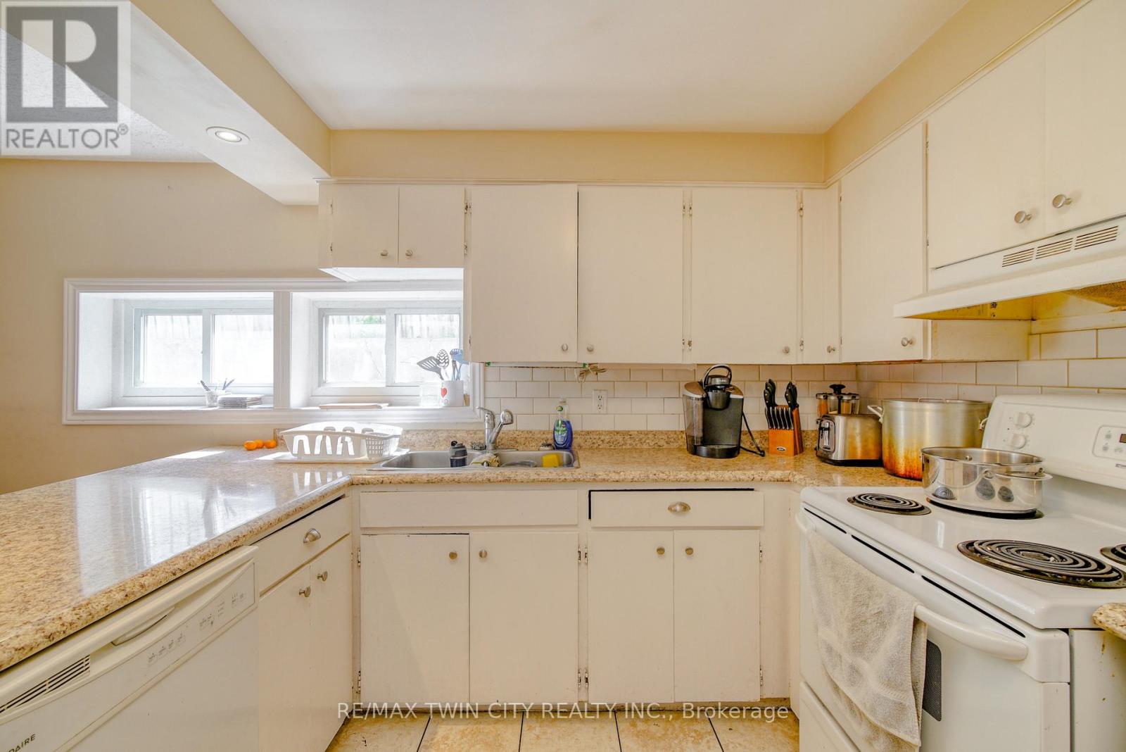13 Brooklyne Road Property Photo 7