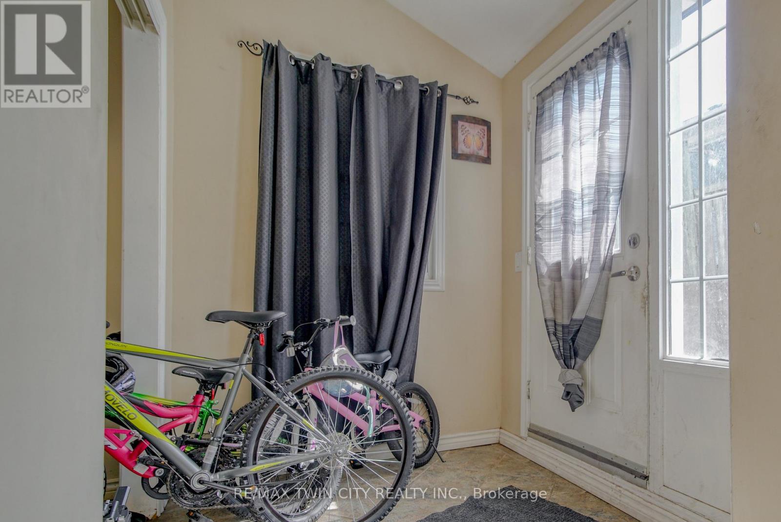 13 Brooklyne Road Property Photo 30