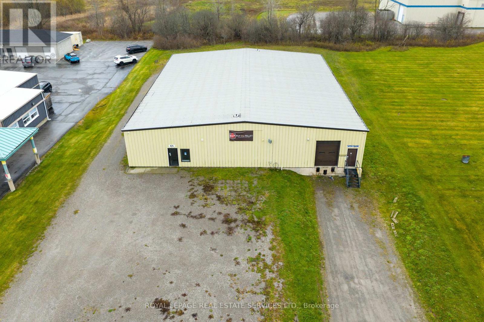 625 Industrial Drive Property Photo 9