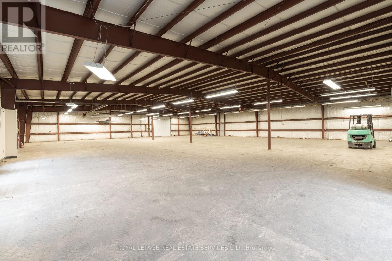 625 Industrial Drive Property Photo 10
