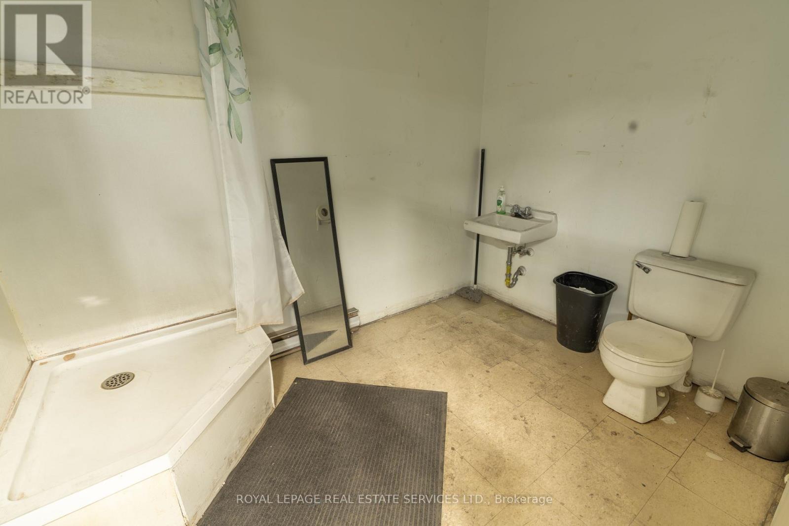 625 Industrial Drive Property Photo 32