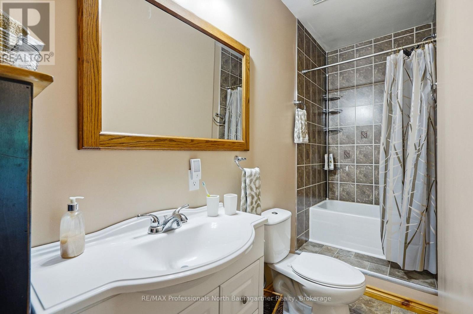 1019 Phoebe Crescent Property Photo 29