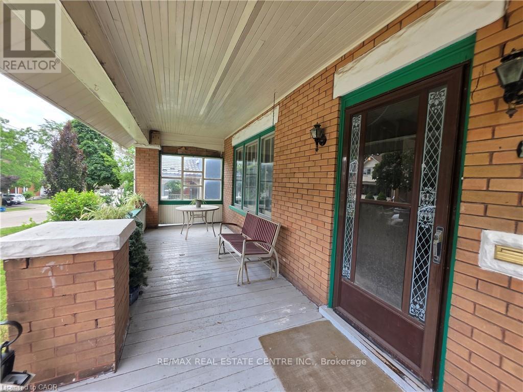 20 FAIRVIEW AVENUE Property Photo 1