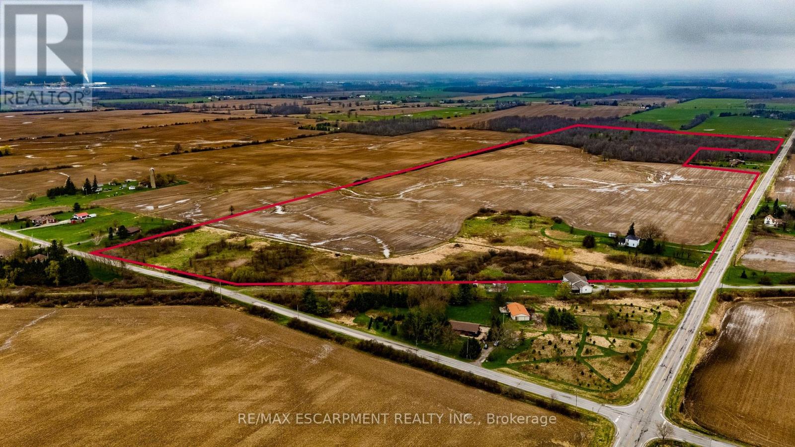 335 MCKENZIE ROAD Property Photo 1