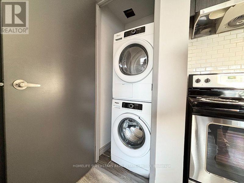 F504 - 275 Larch Street Property Photo 8