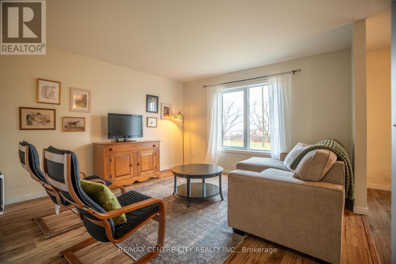 78 Chittim Road Property Photo 4