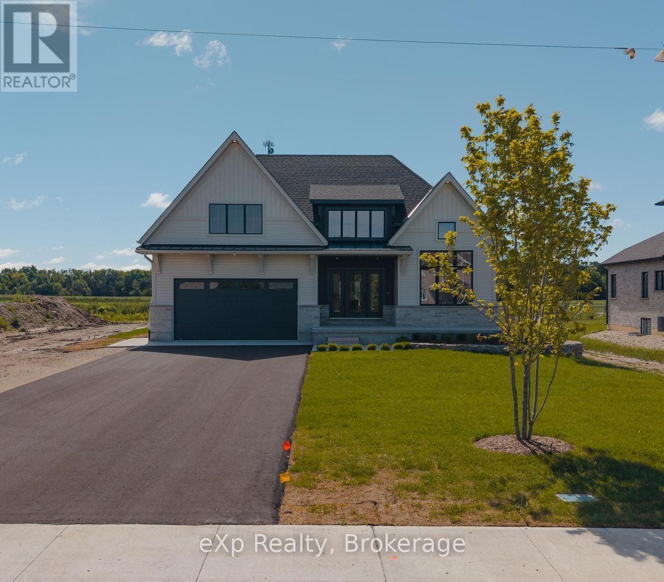 1036 Walton Avenue N Property Photo 2