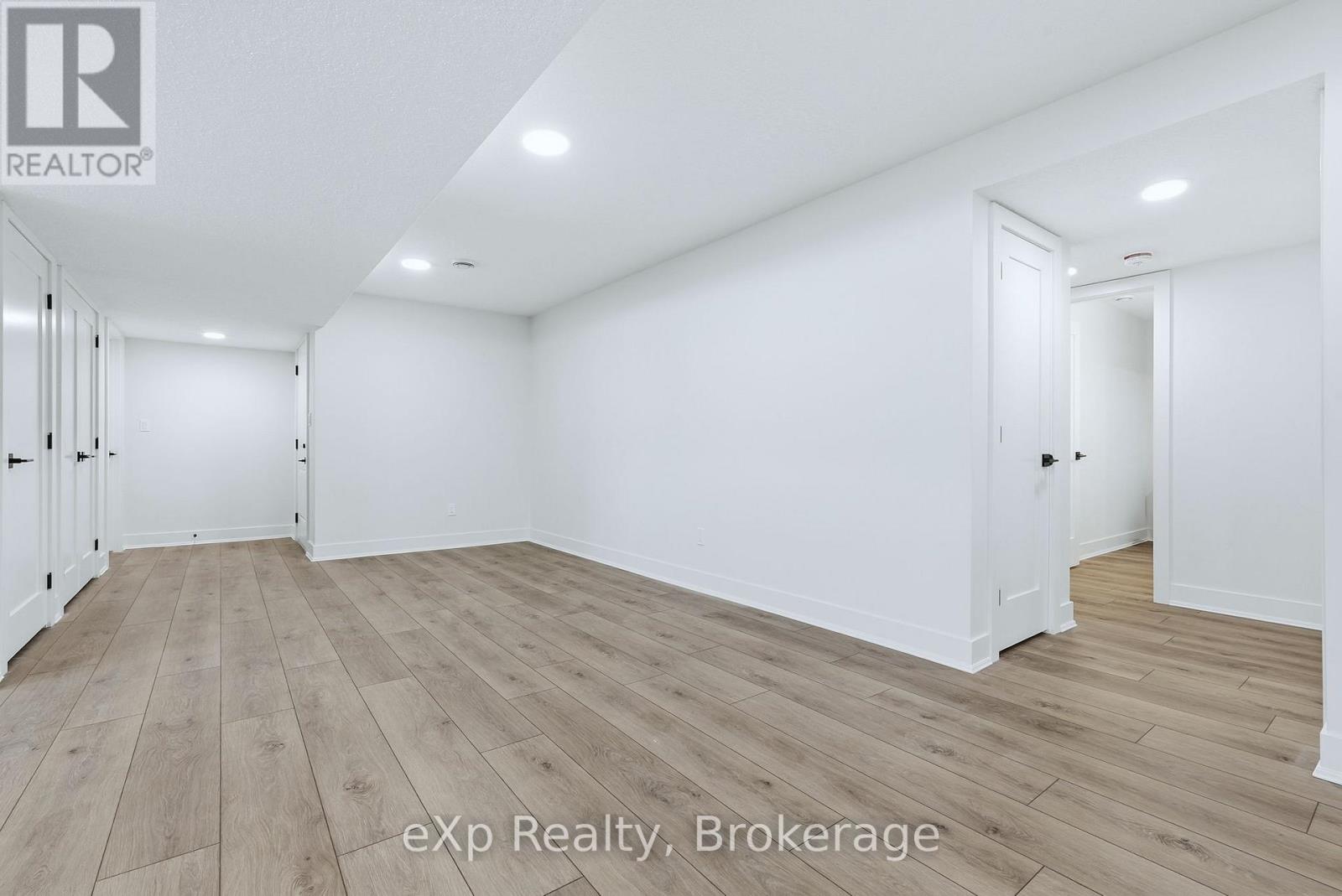 1036 Walton Avenue N Property Photo 32