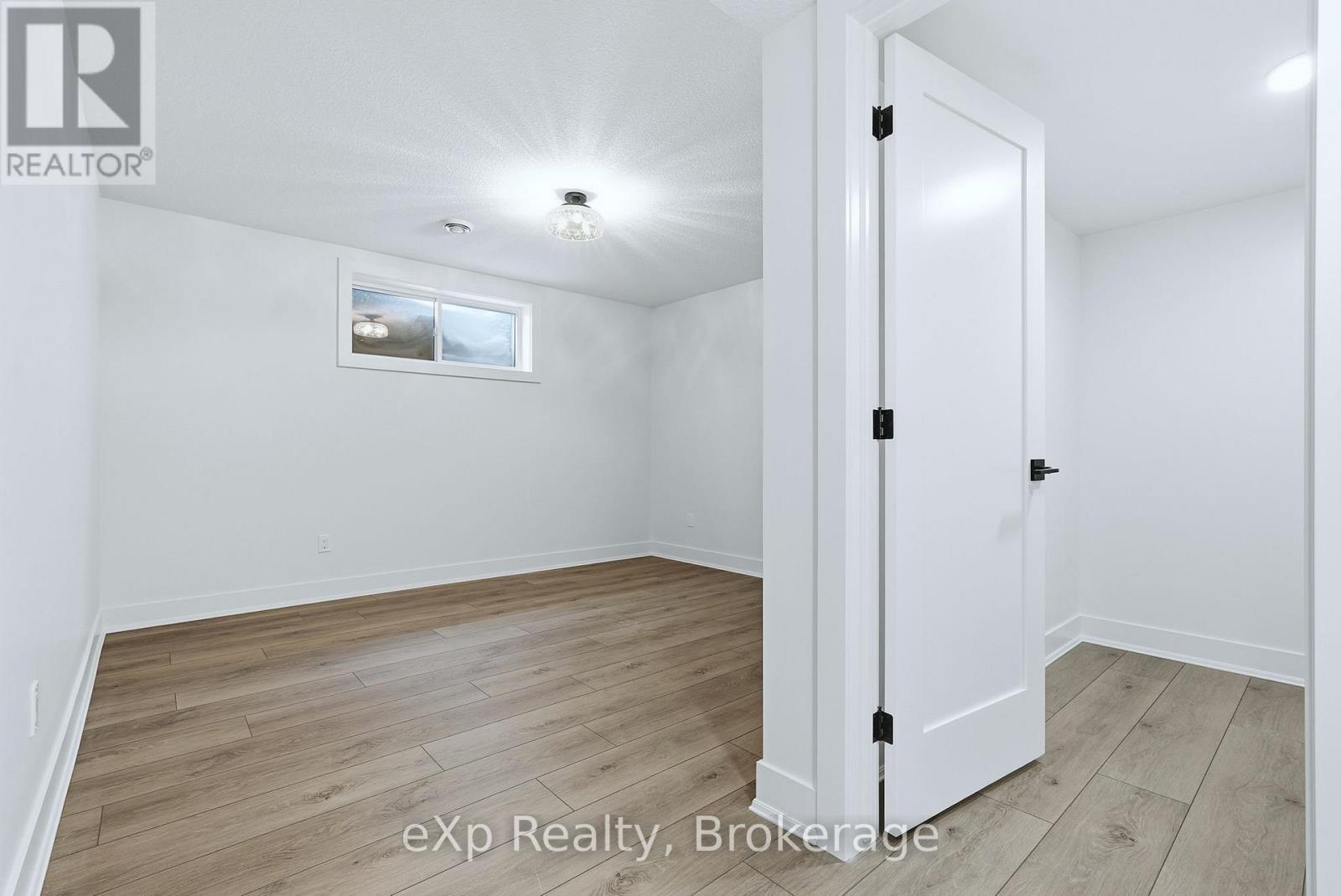 1036 Walton Avenue N Property Photo 33