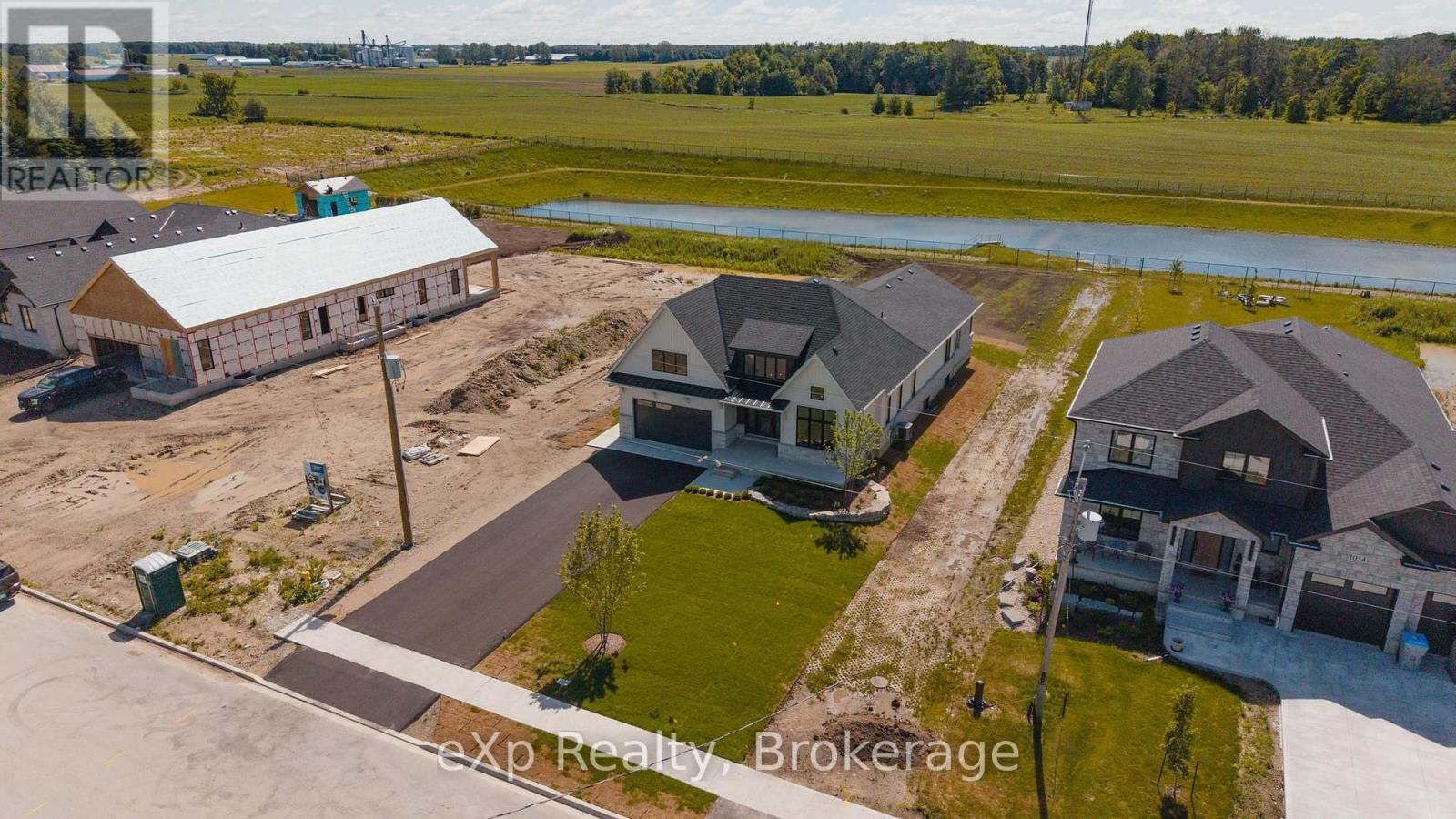 1036 Walton Avenue N Property Photo 38