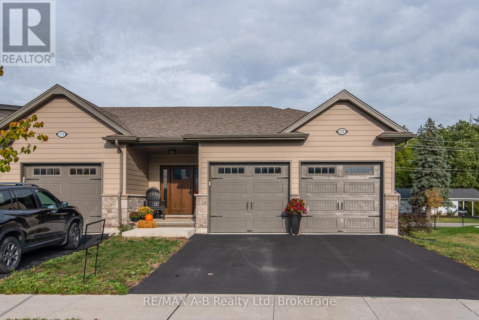 172 Hooper Street Property Photo 1