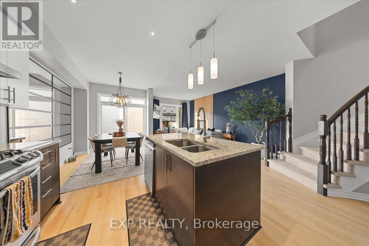 255 Shinleaf Crescent Property Photo 11