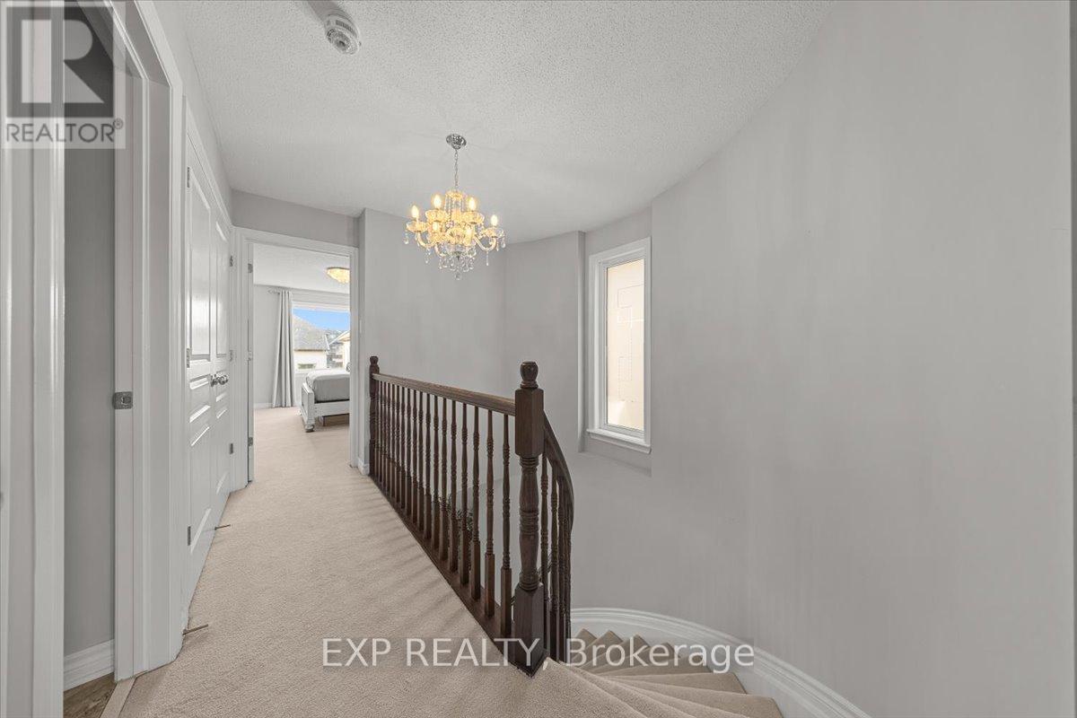 255 Shinleaf Crescent Property Photo 22