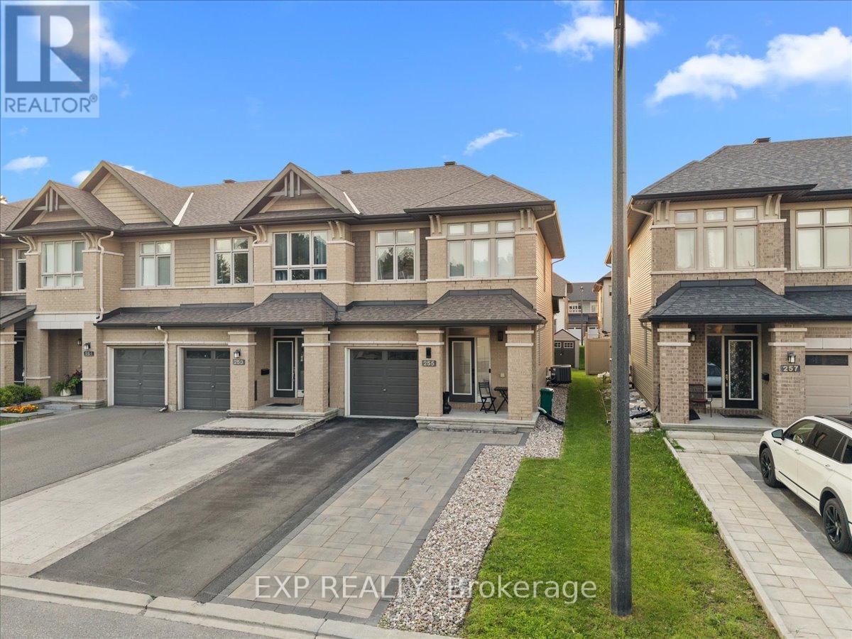 255 Shinleaf Crescent Property Photo 41