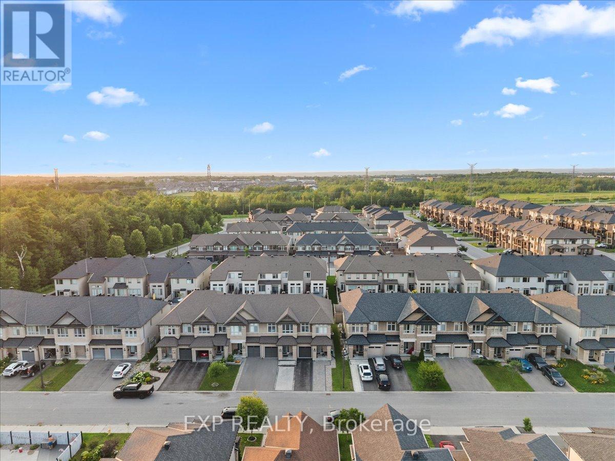 255 Shinleaf Crescent Property Photo 42