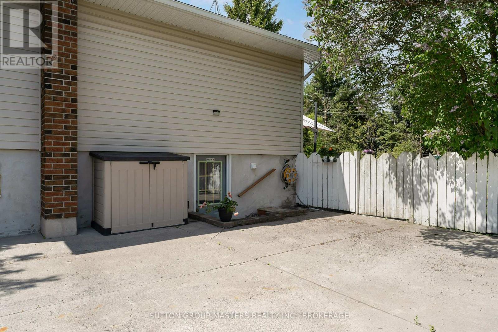21 Mcdonald Crescent Property Photo 33