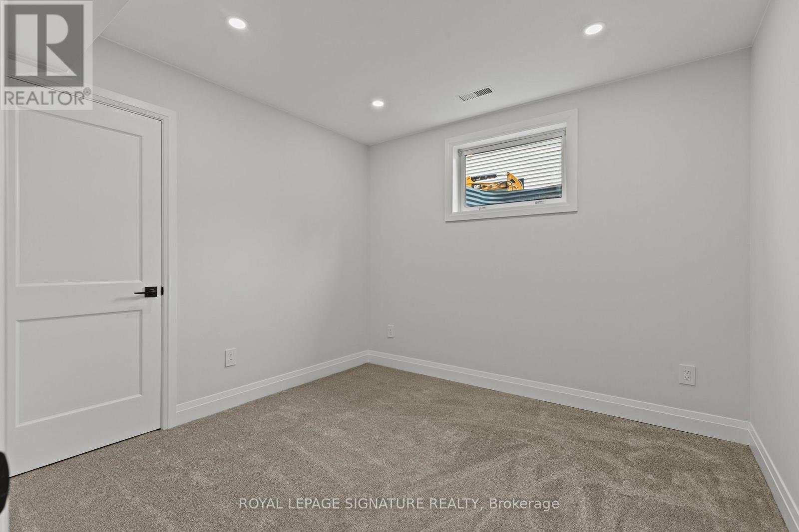 141 King Edward Street Property Photo 22
