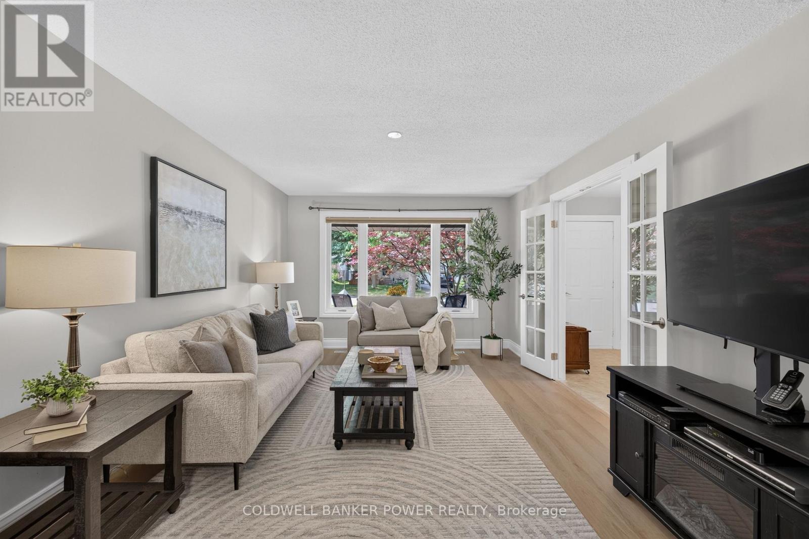 39 Shepherd Avenue Property Photo 6