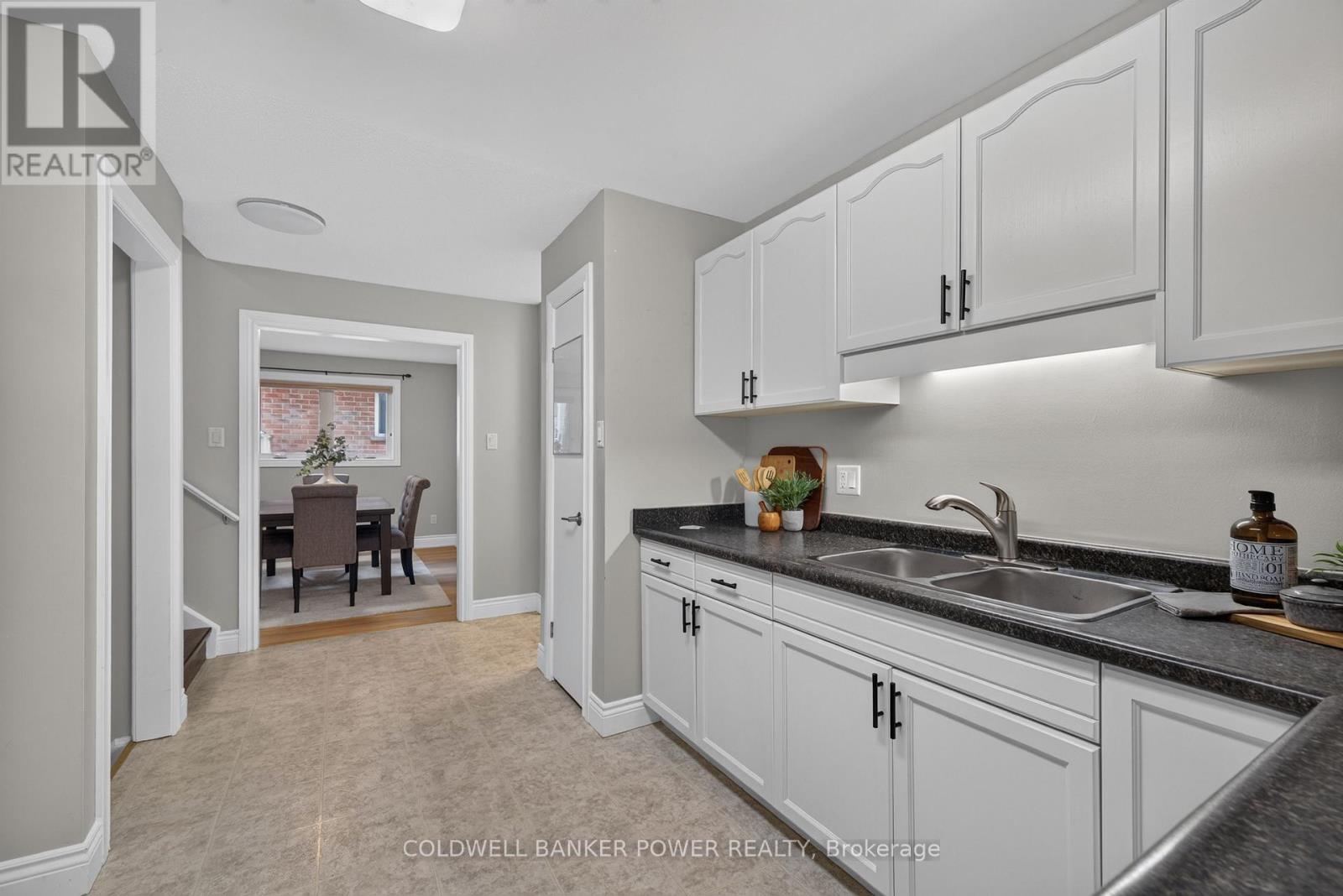 39 Shepherd Avenue Property Photo 13