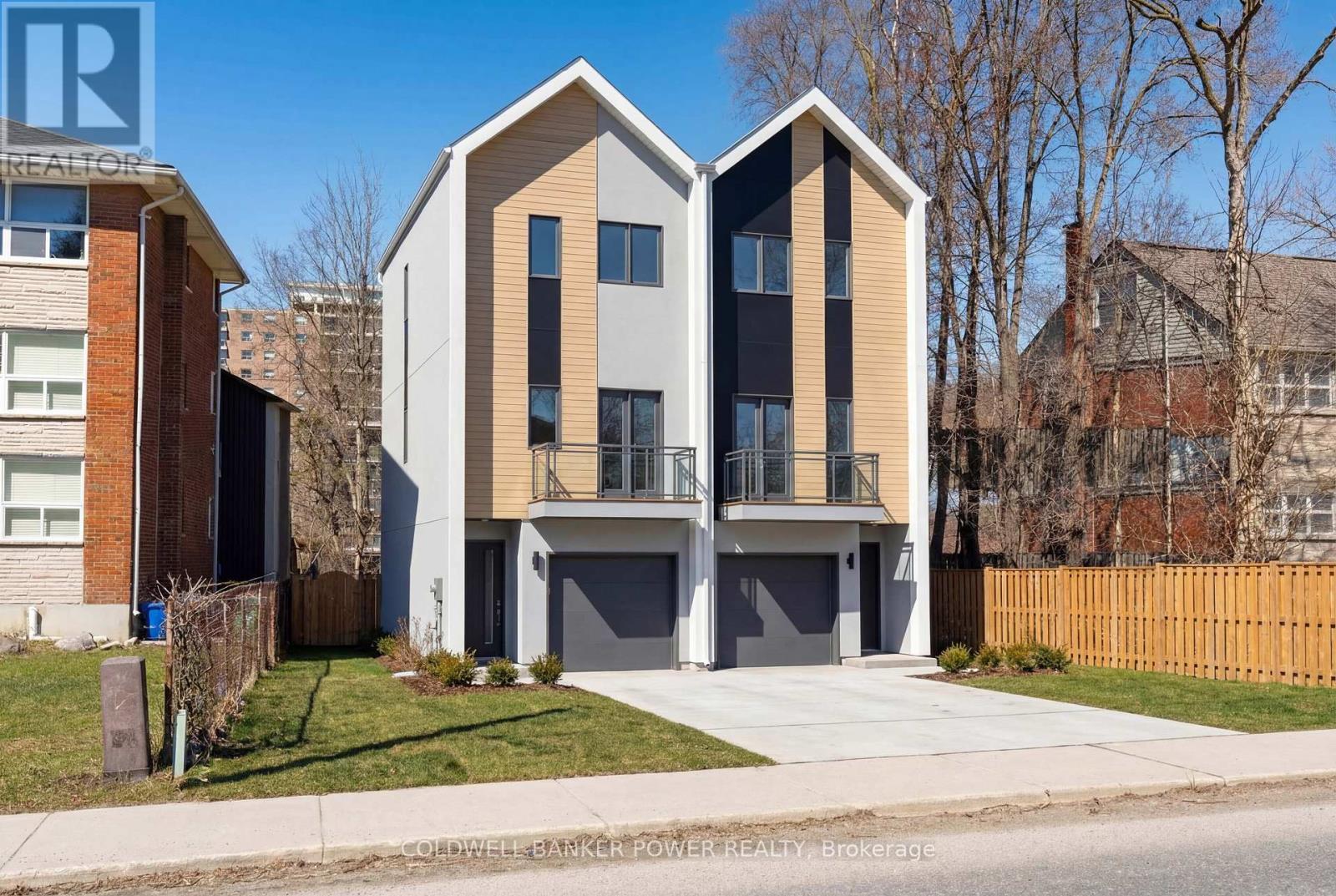656 Huron Street Property Photo 2