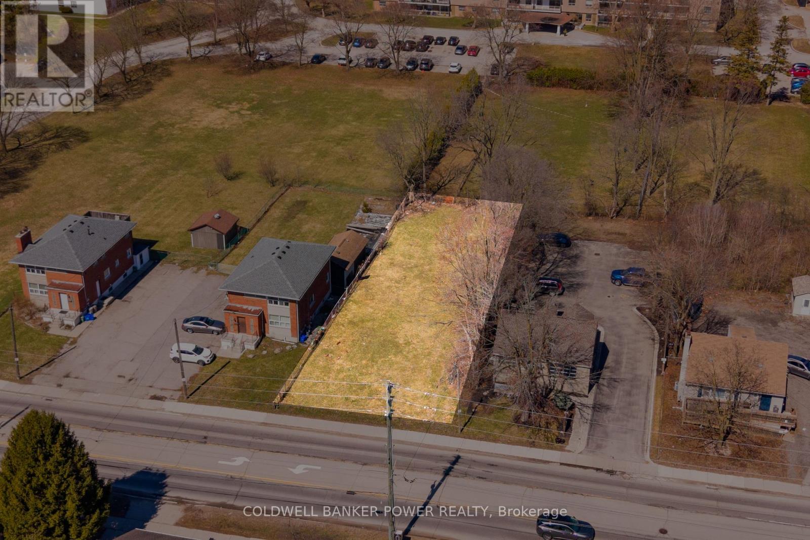 656 Huron Street Property Photo 3