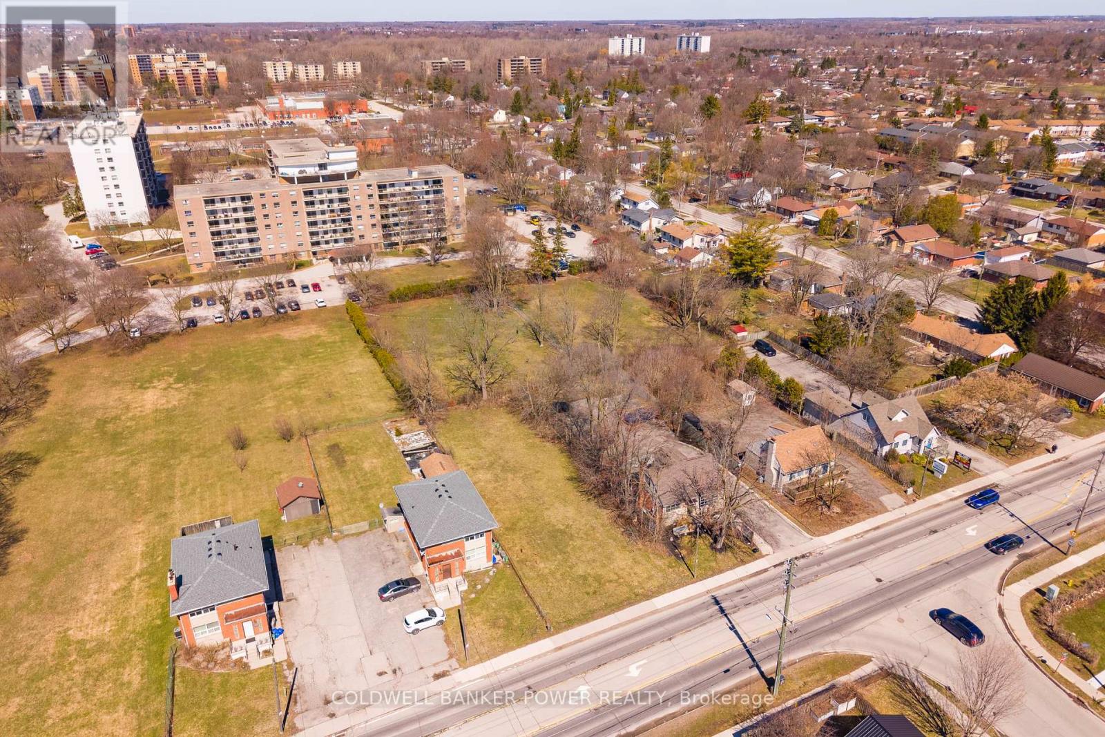 656 Huron Street Property Photo 11