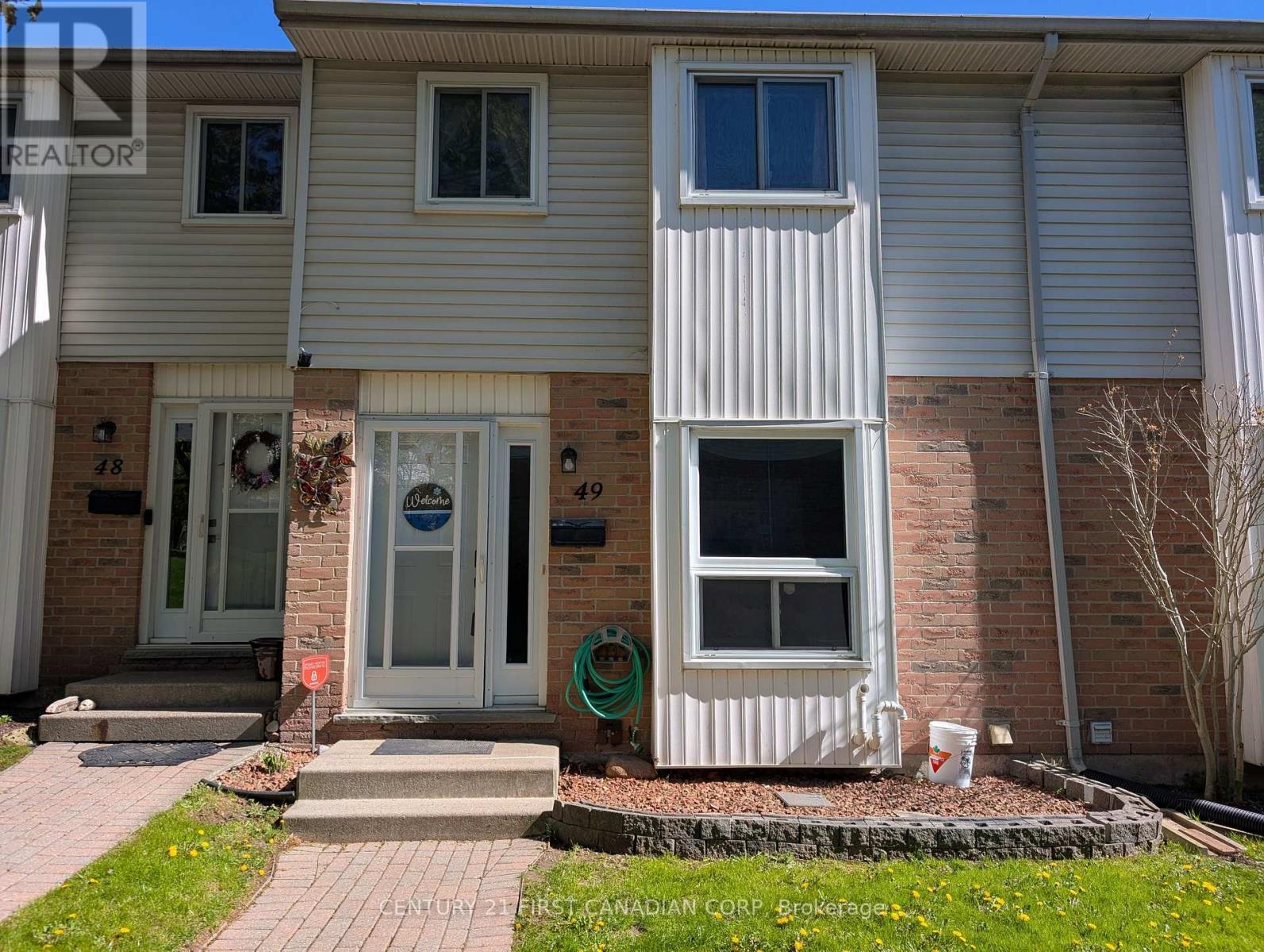 49 - 110 DEVERON CRESCENT
