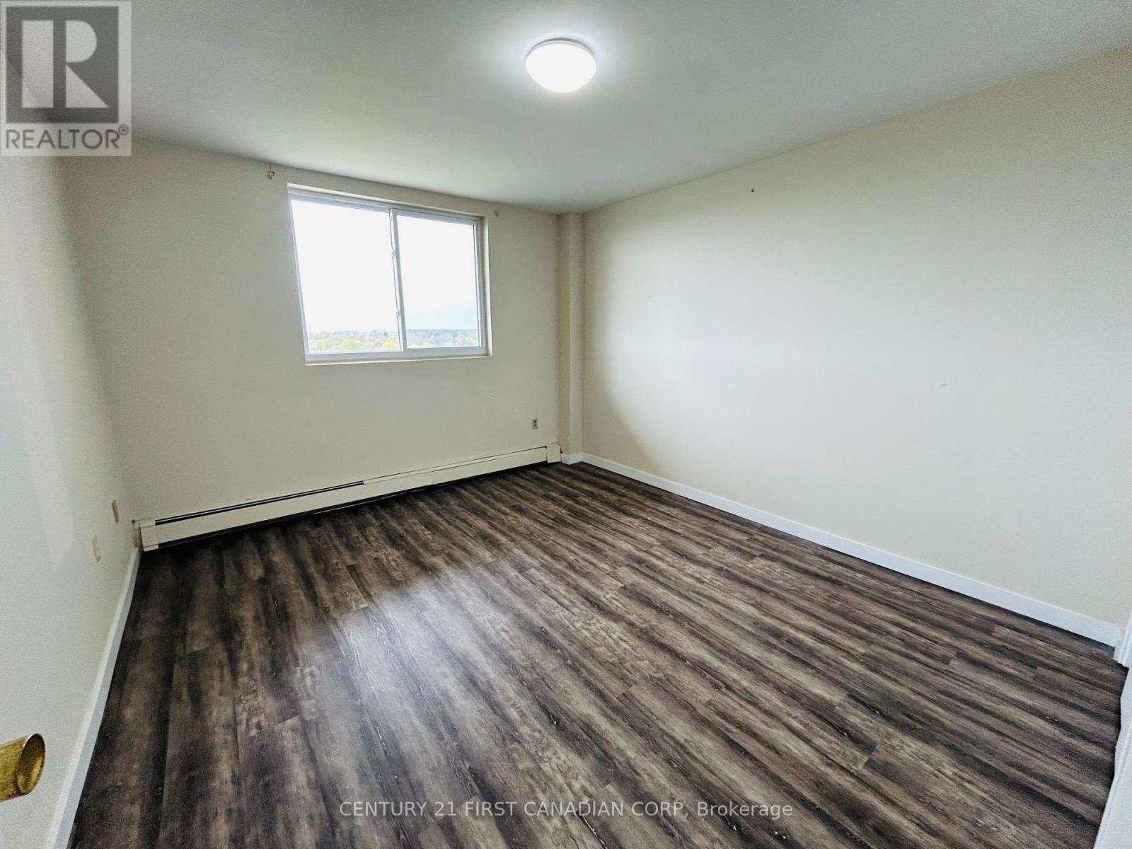 1011 - 573 Mornington Avenue Property Photo 8