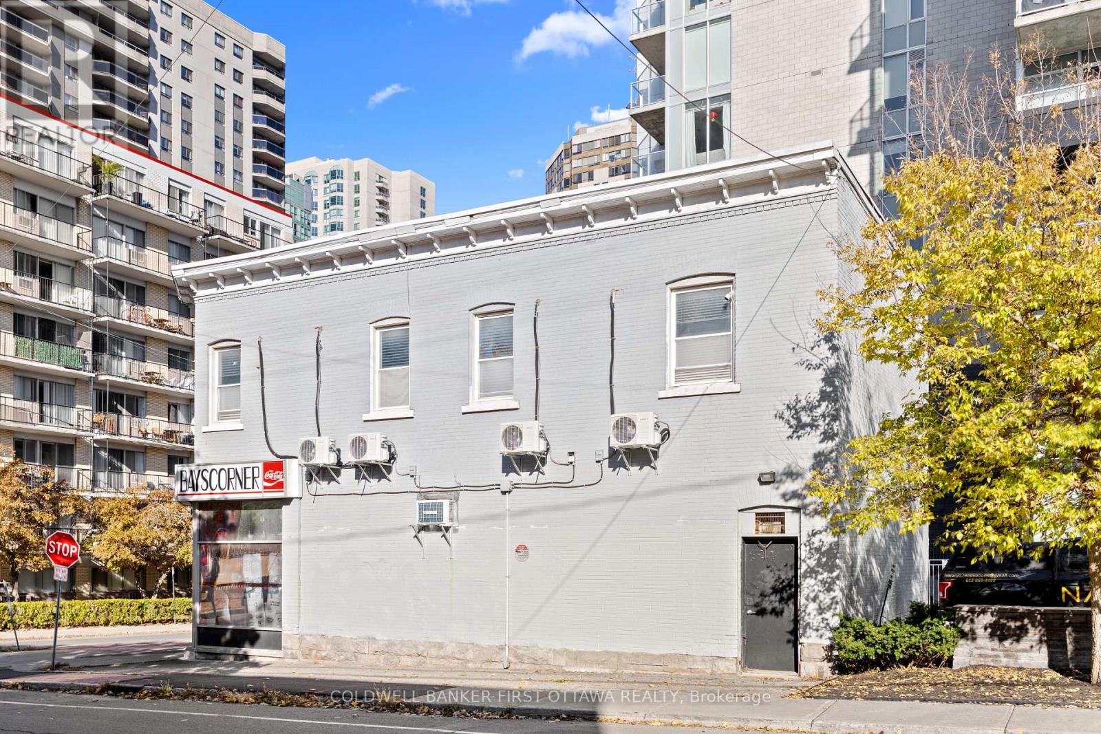 245 Bay Street Property Photo 2