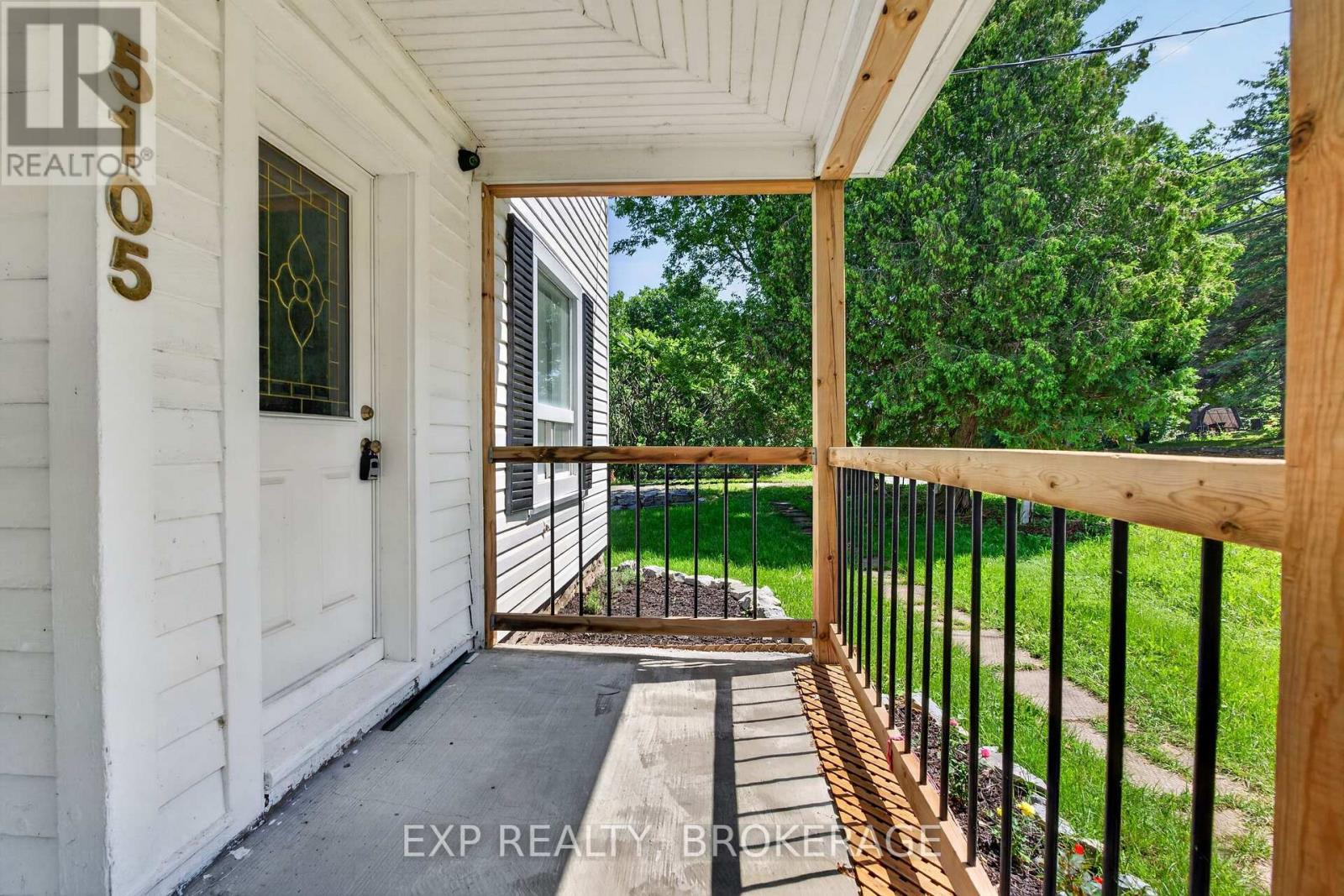 5105 Battersea Road Property Photo 4