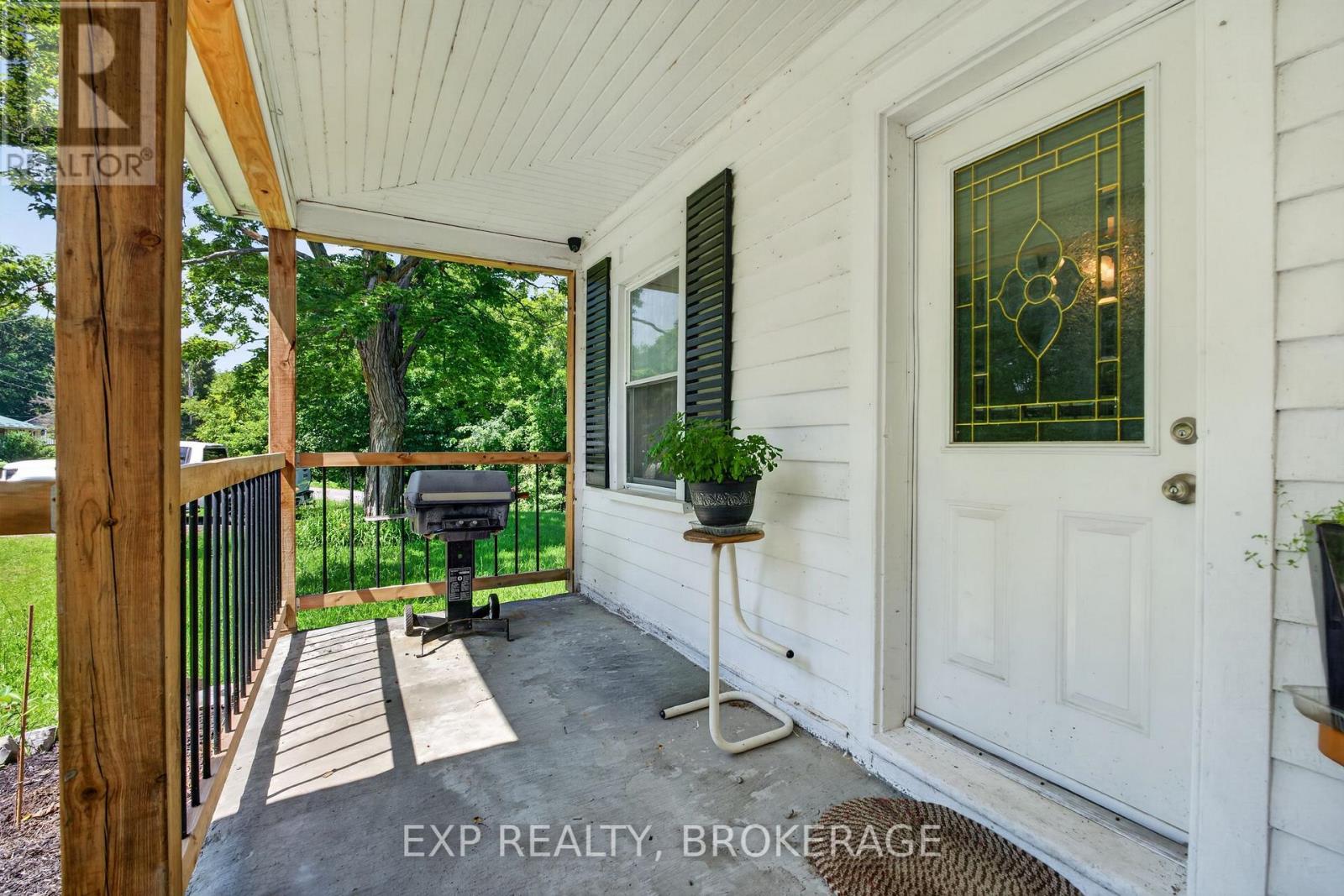 5105 Battersea Road Property Photo 5