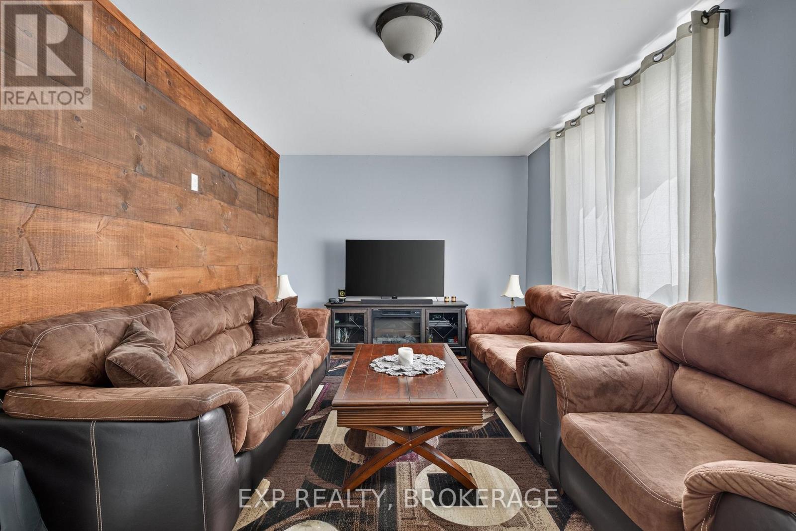 5105 Battersea Road Property Photo 8