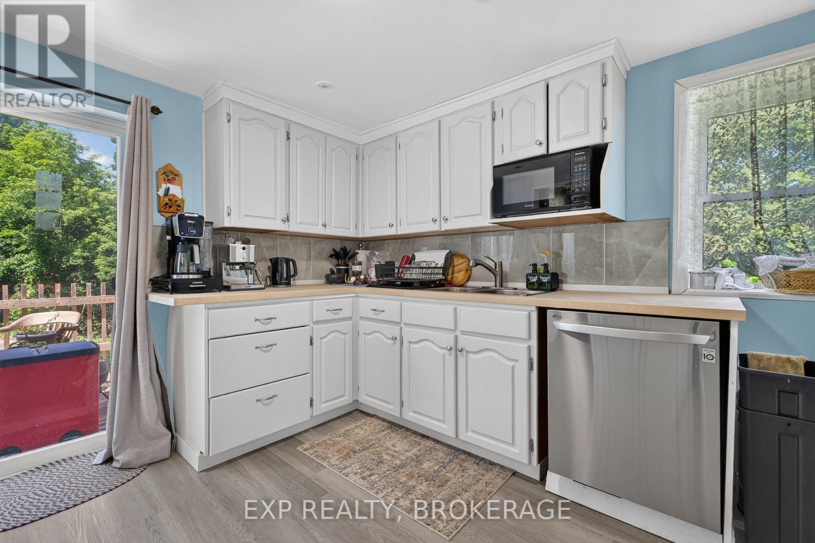 5105 Battersea Road Property Photo 15