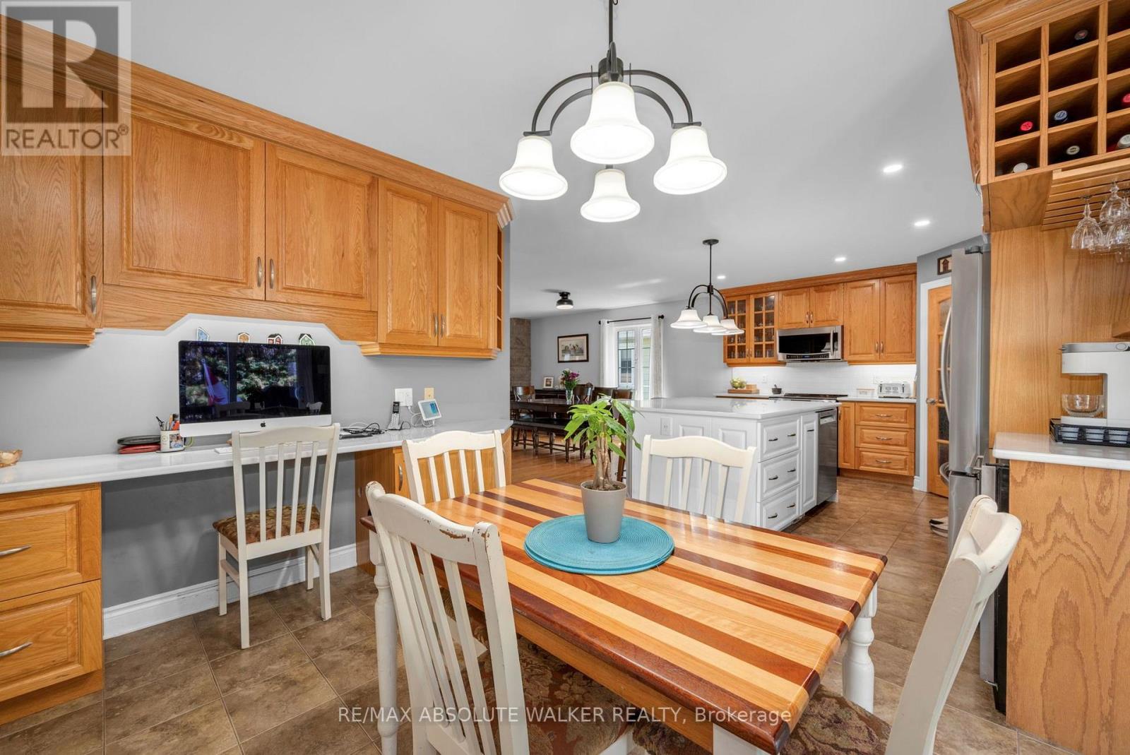 8 Settlement Lane Property Photo 14