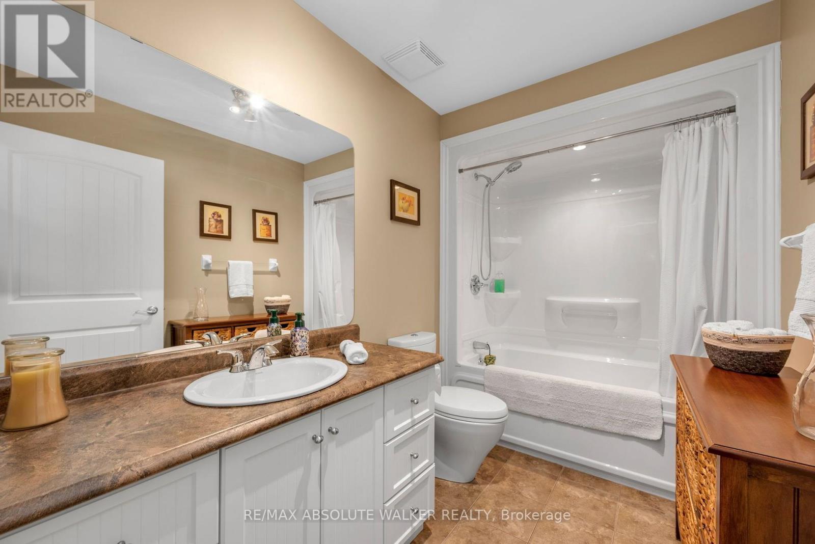 8 Settlement Lane Property Photo 22