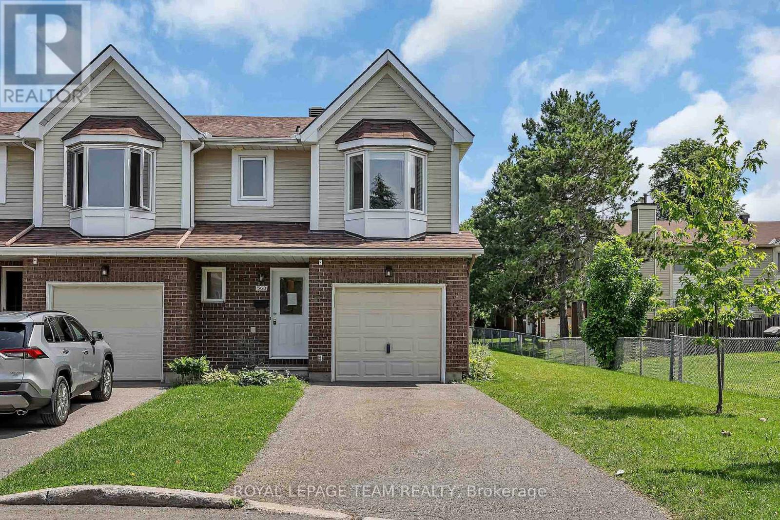 563 PARASOL COURT