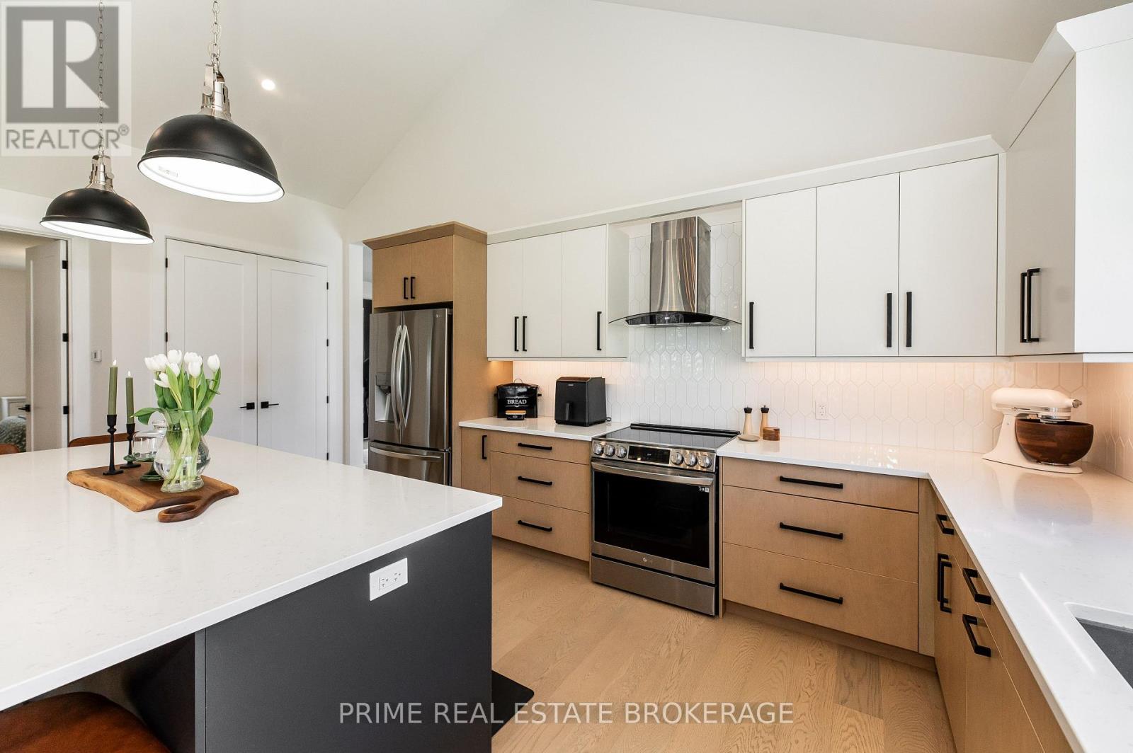 74356 Driftwood Drive Property Photo 16
