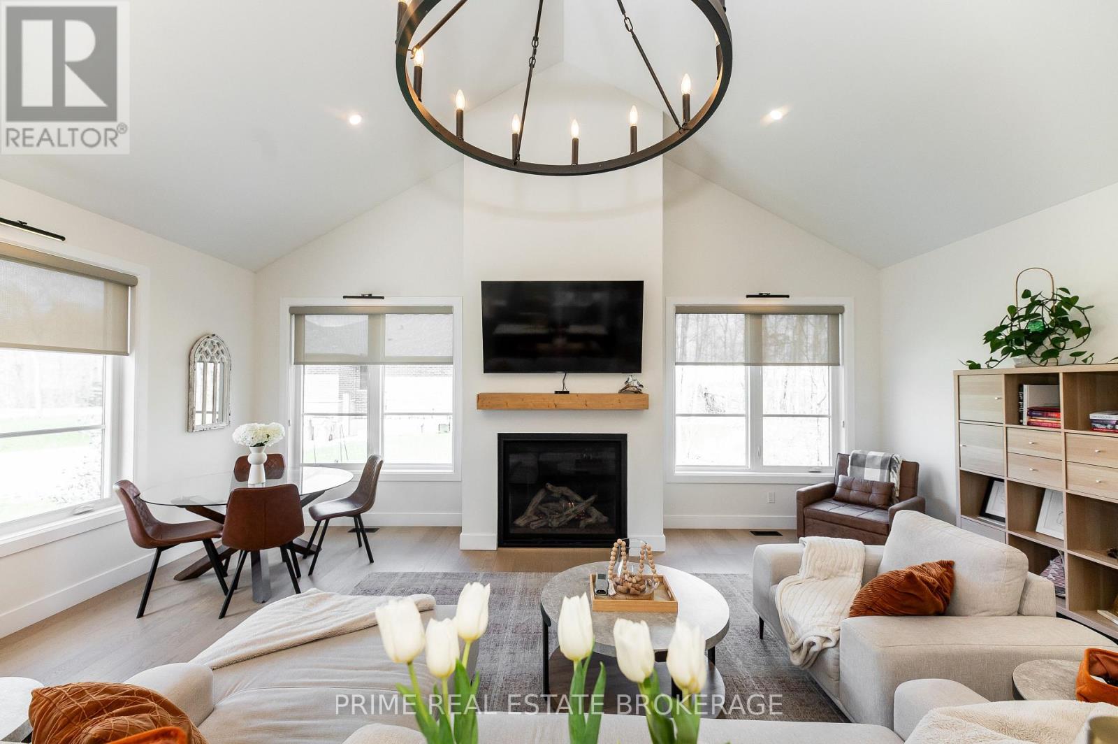74356 Driftwood Drive Property Photo 19