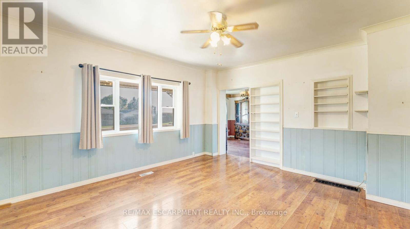 350 Perth Street Property Photo 5