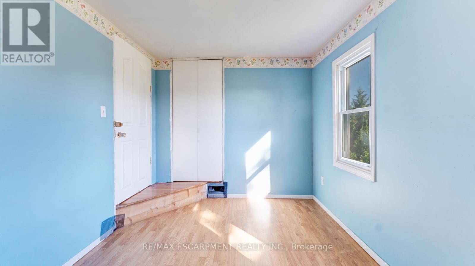 350 Perth Street Property Photo 18