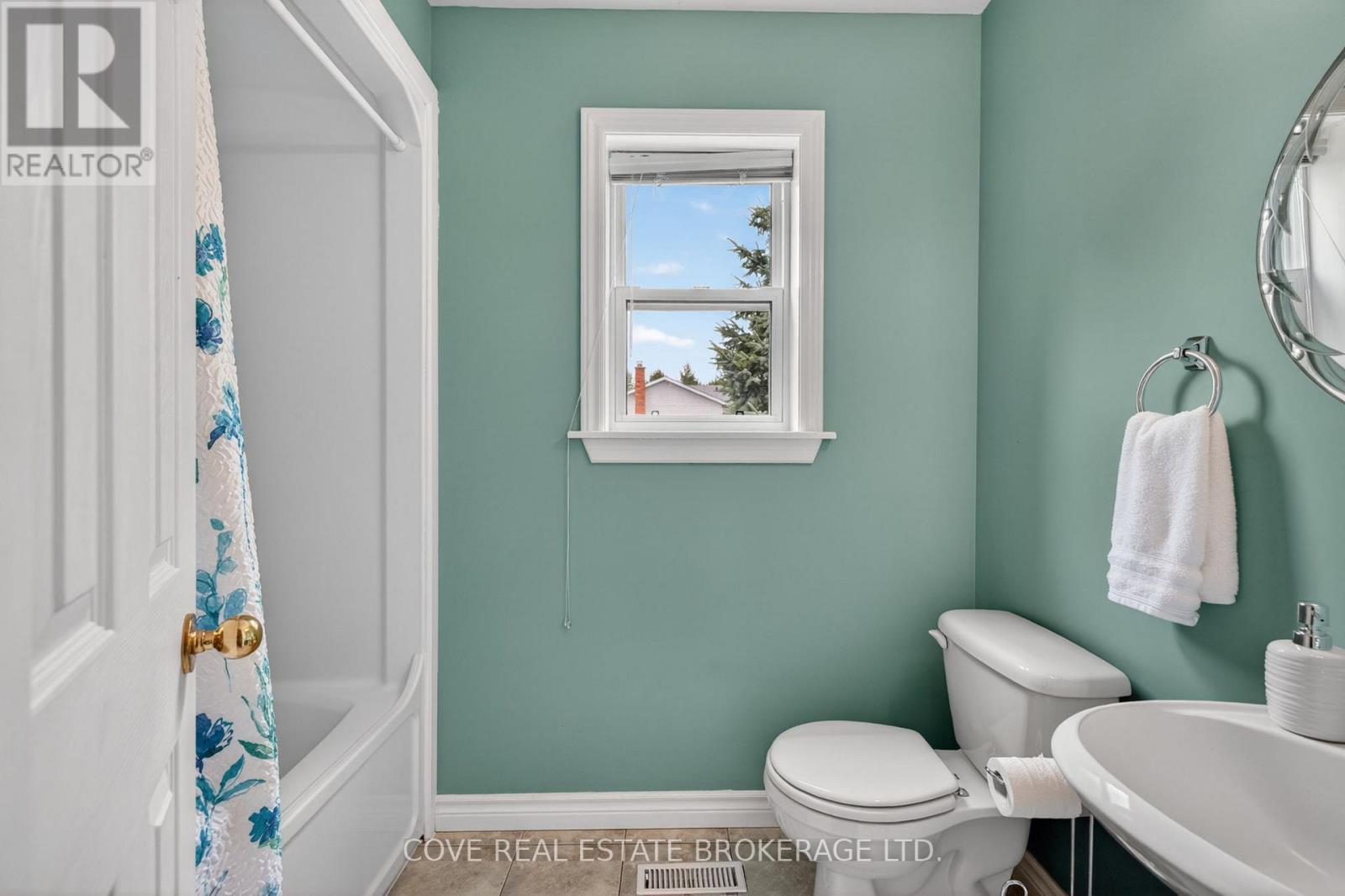 149 Salisbury Drive Property Photo 33