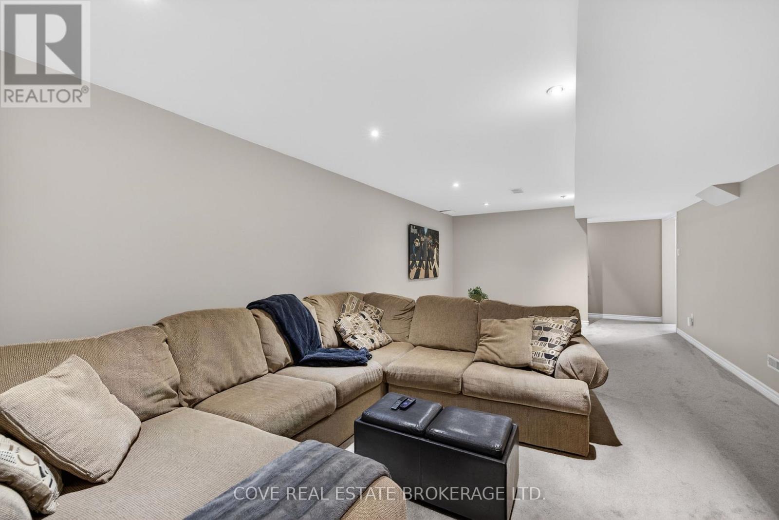 149 Salisbury Drive Property Photo 37