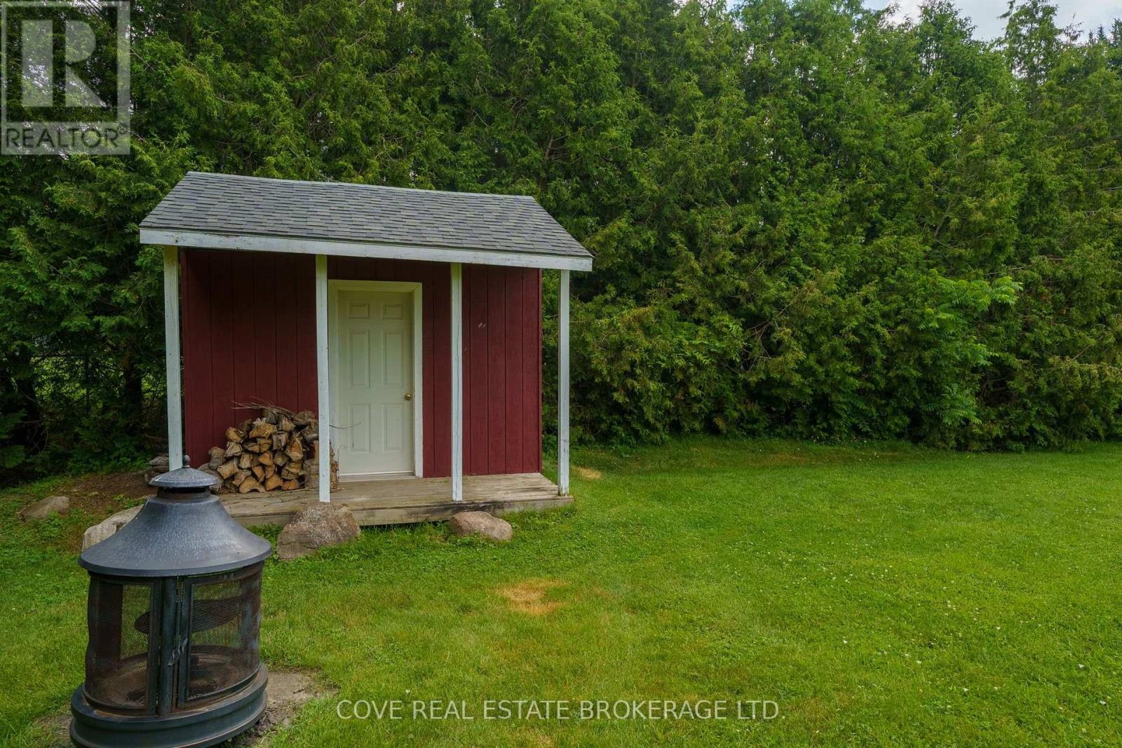 149 Salisbury Drive Property Photo 41