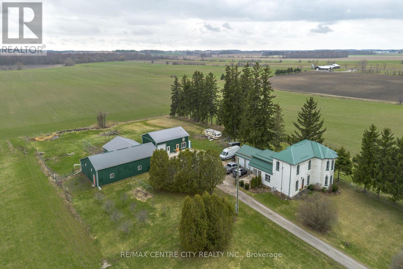 323804 Mount Elgin Road Property Photo 1