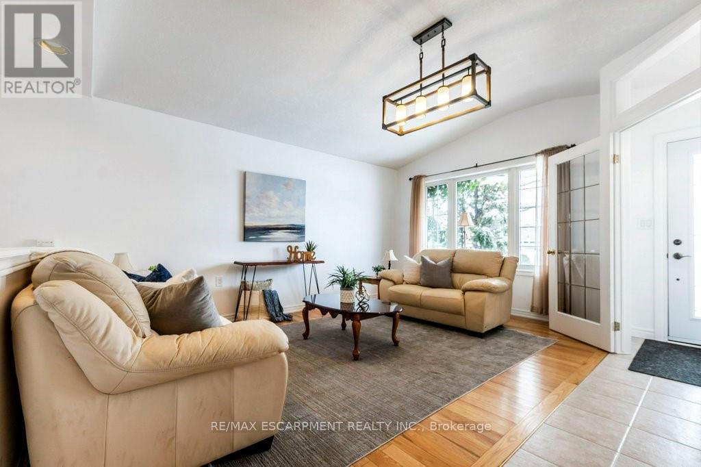 62 Spadara Drive Property Photo 6