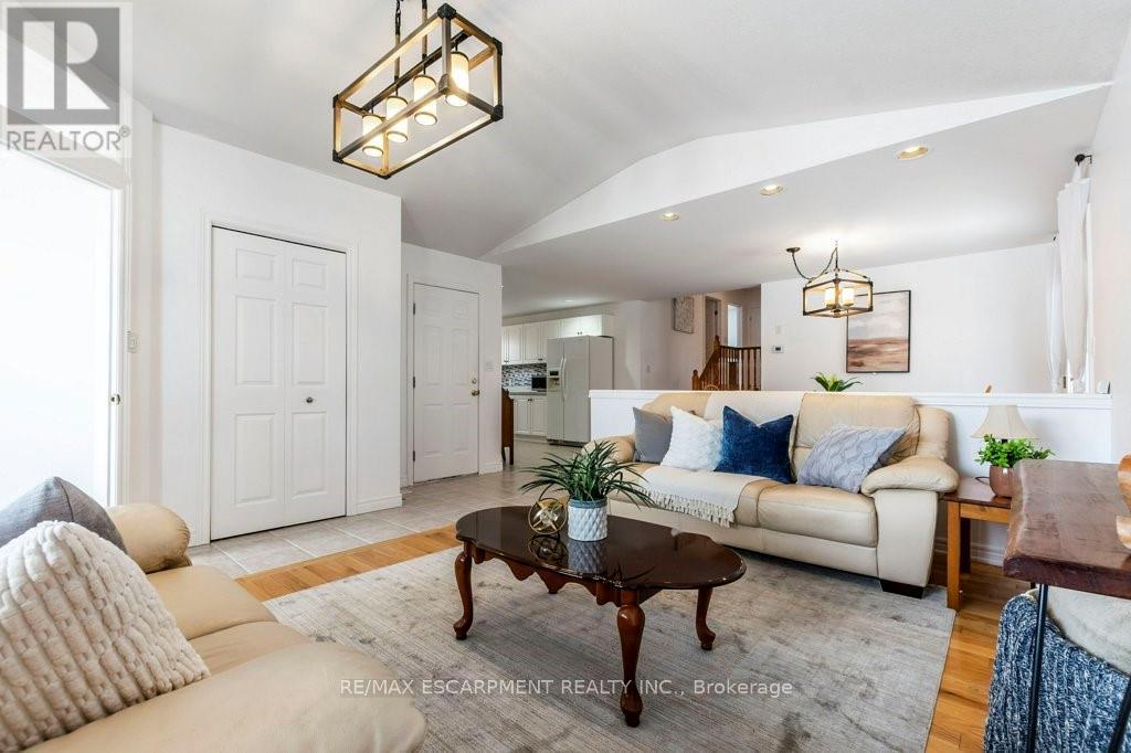 62 Spadara Drive Property Photo 8