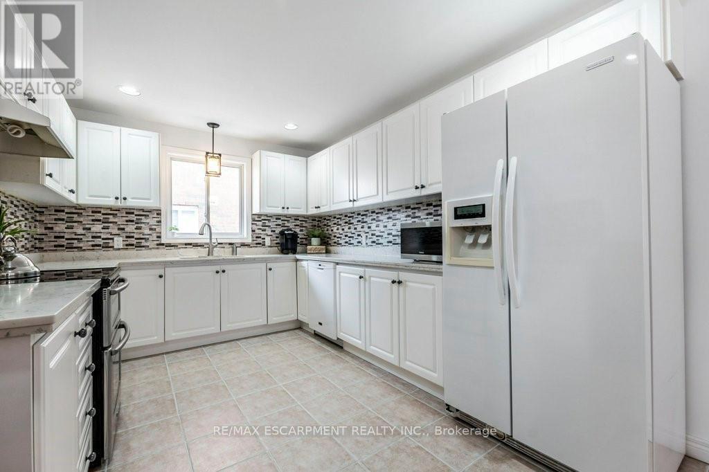 62 Spadara Drive Property Photo 12