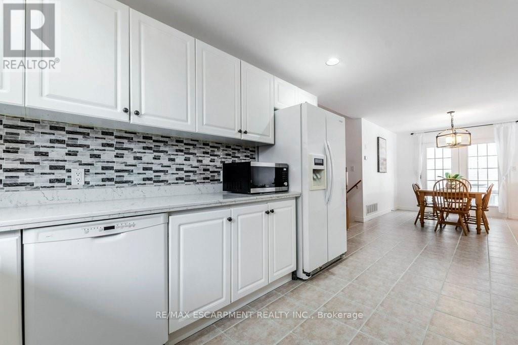 62 Spadara Drive Property Photo 14